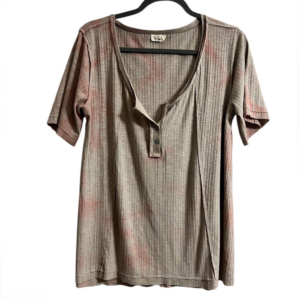 POL Women’s Ribbed Pink and Tan Tie Dye Short Sleeve Top with Button Details